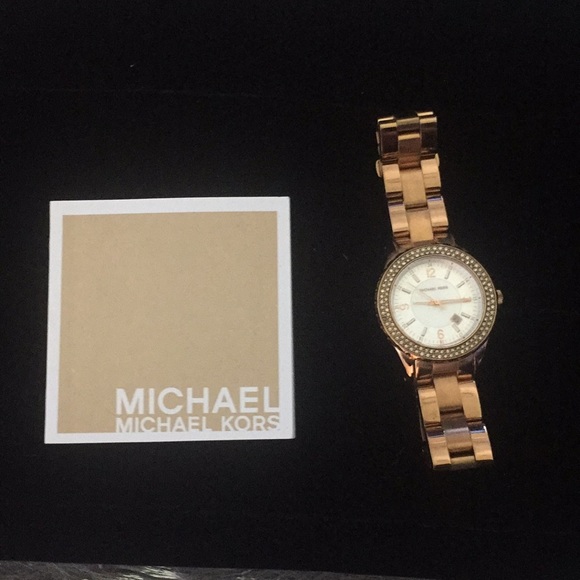 Michael Kors Watch, Rose Gold. - Picture 1 of 14